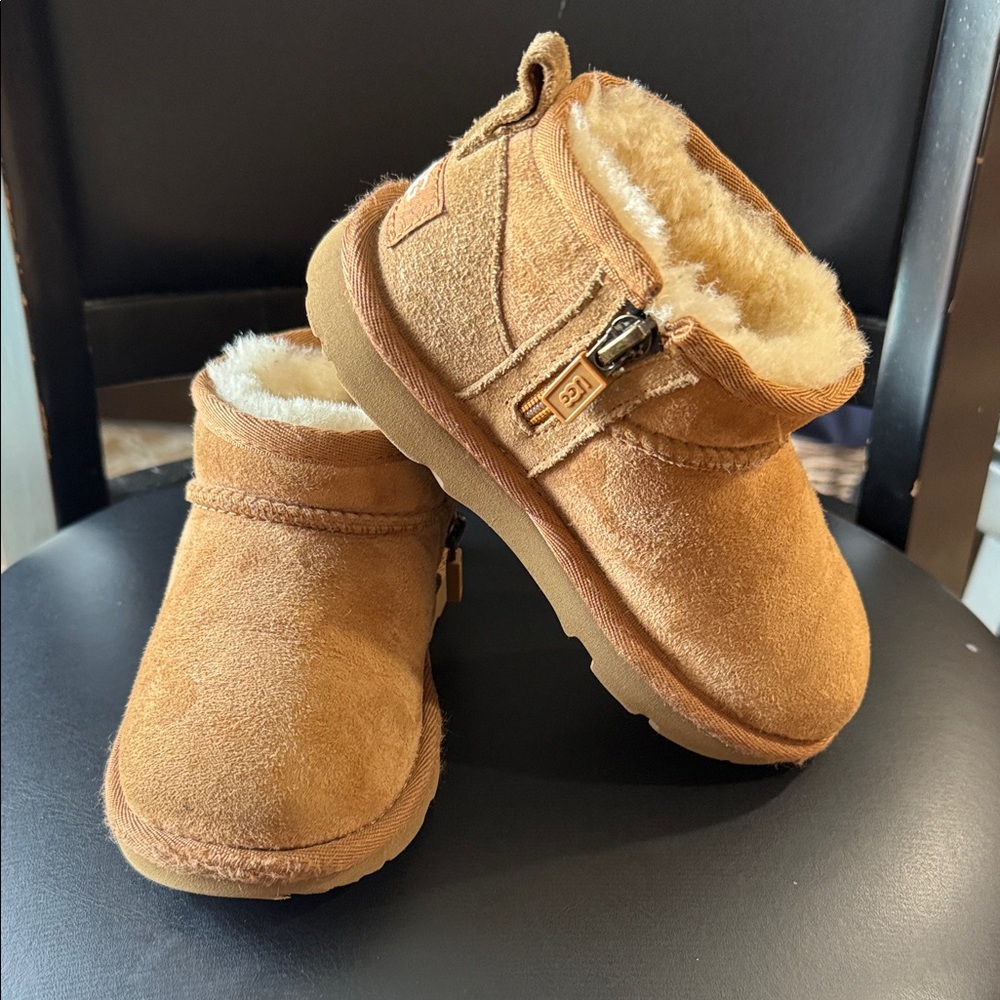 UGG Kids Chestnut Suede Boots